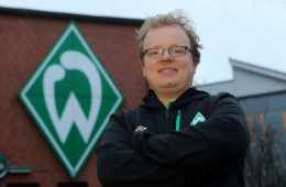 Da ist er, Coach Carlsenstedt! (Foto: Werder Bremen)